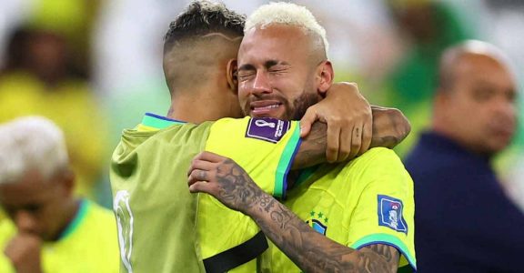 Neymar breaks Pele's Brazil goal-scoring record in 5-1 win in South  American World Cup qualifying – NewsNation