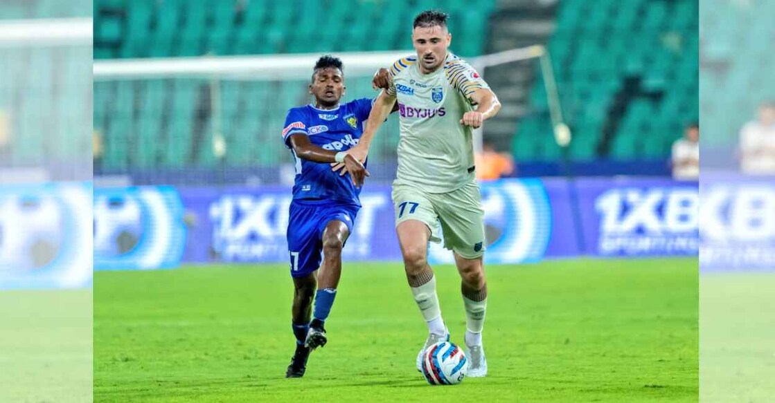 Kerala Blasters, Chennaiyin FC players in action. Twitter/Indian Super League