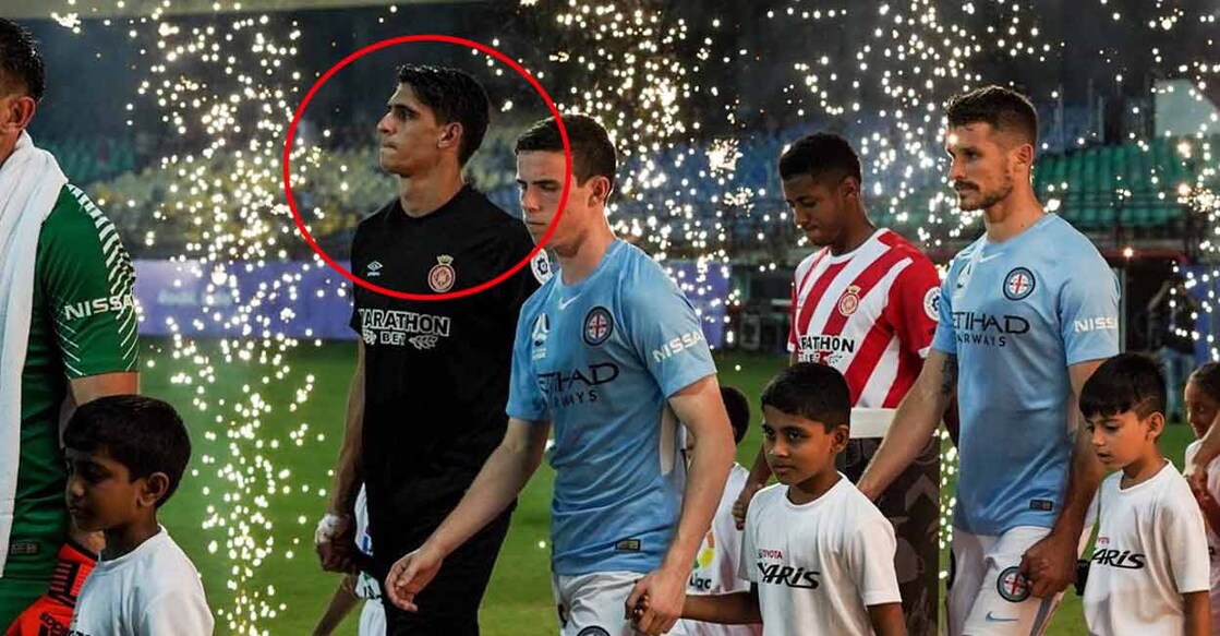 Goalkeeper Yassine Bounou (circled) enters the ground with Girona FC for a pre-season friendly against Melbourne City at the Jawharlal Nehru Stadium in Kochi on July 27, 2018. Photo: Facebook/@ToyotaYarisLaLigaWorld