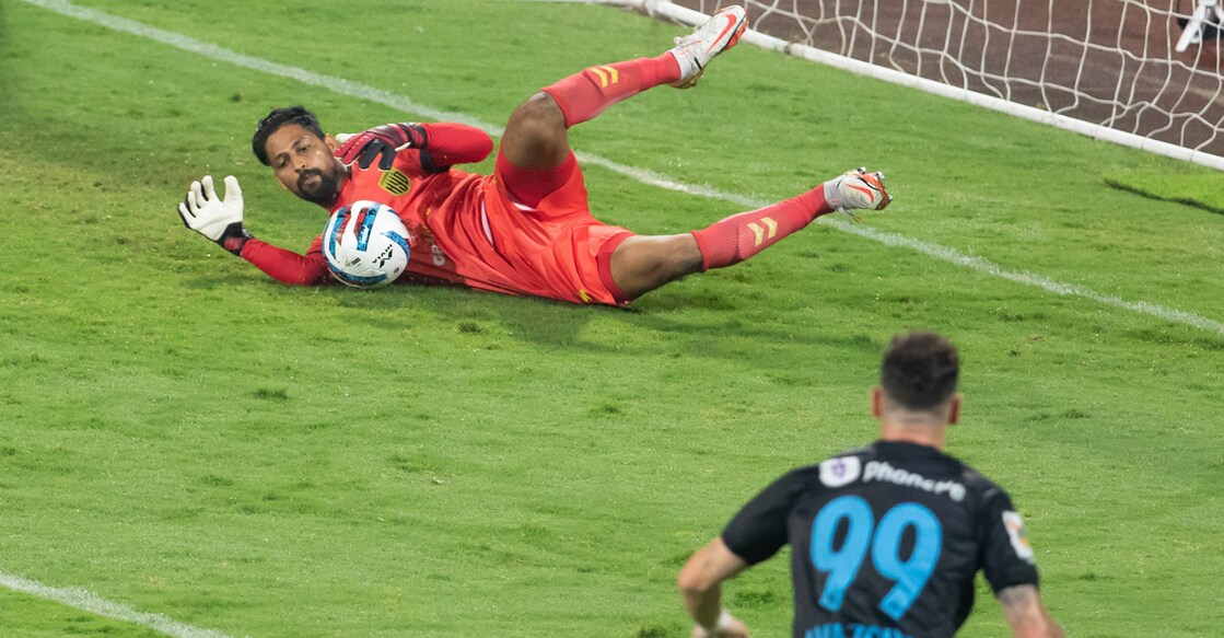 Hyderabad FC goalkeeper Laxmikant Kattimani pulls off a save. Photo: ISL