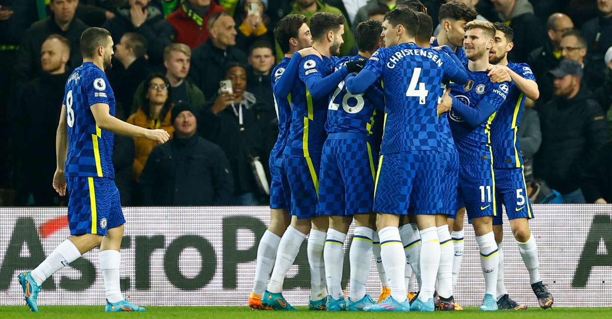 Chelsea players celebrate their first goal. Photo: Action Images via Reuters/Andrew Boyers