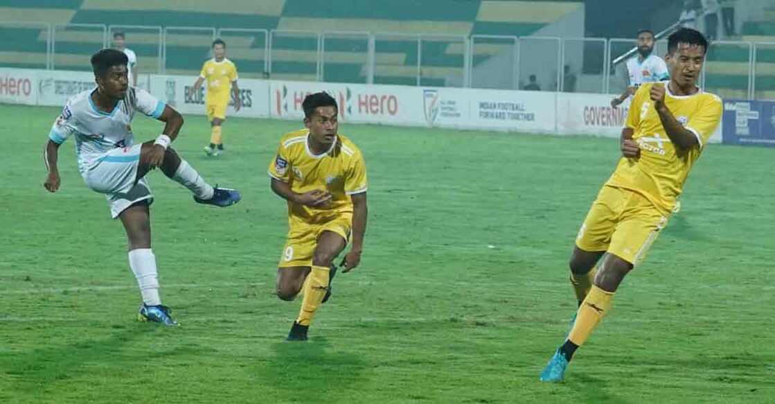West Bengal West Bengal's Fardin Ali Molla shoots against Manipur in the Santosh Trophy semifinal at Manjeri on Friday. Photo: Special arrangement