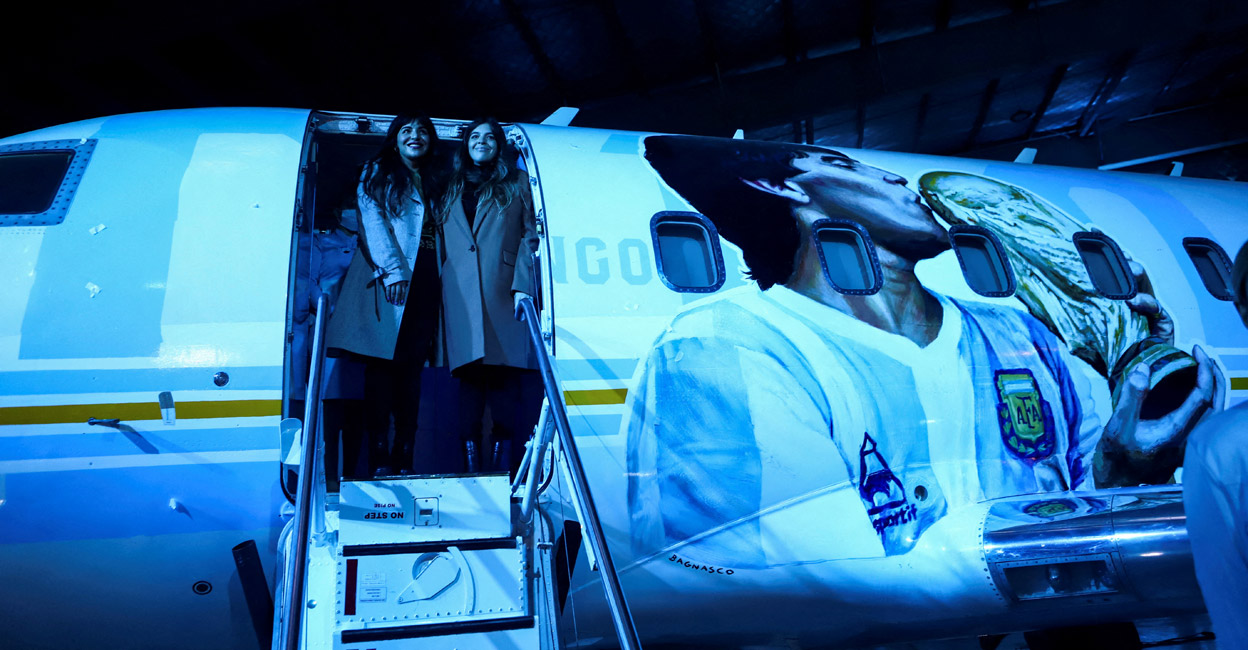 Avión dedicado a Maradona presentado en Argentina |  noticias de futbol