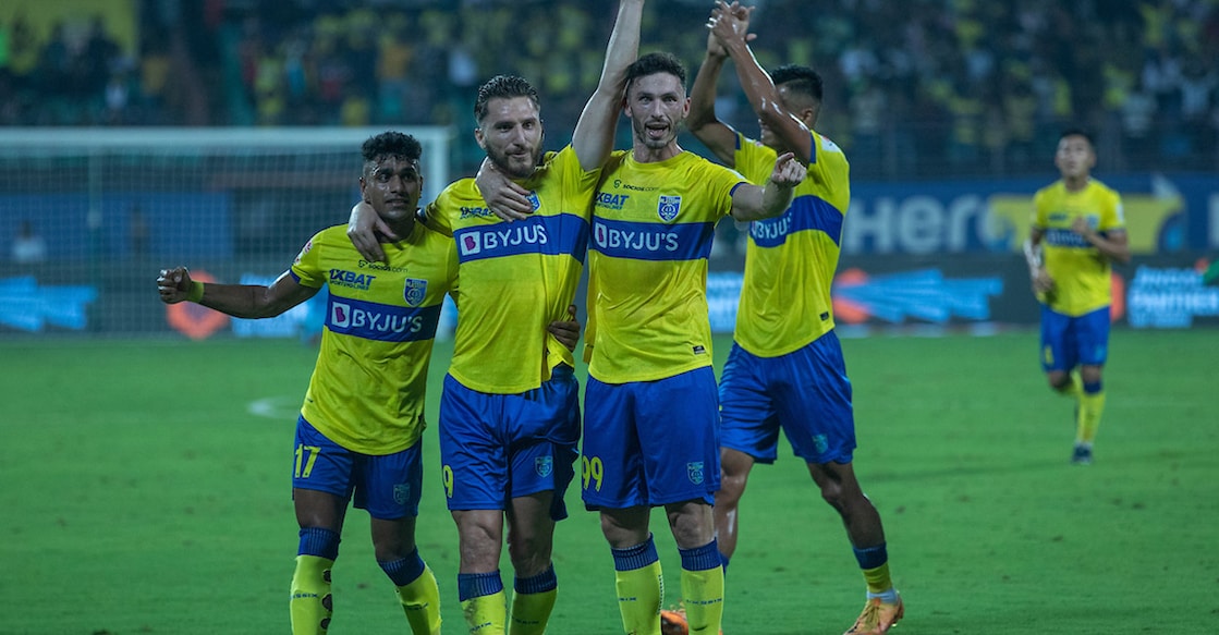 KBFC regained the lead as Dimitrios Diamantakos took a successful penalty against JFC in Kochi | Photo: Special Arrangement