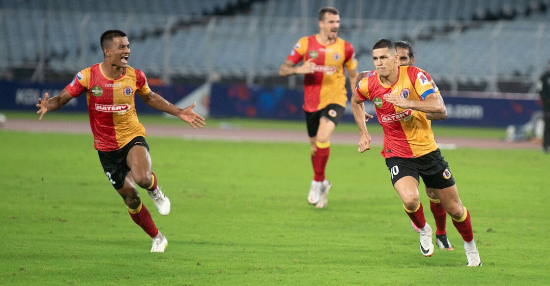 Cleiton Silva (right) celebrates his injury-time winner for East Bengal against Hyderabad FC. Photo: ISL