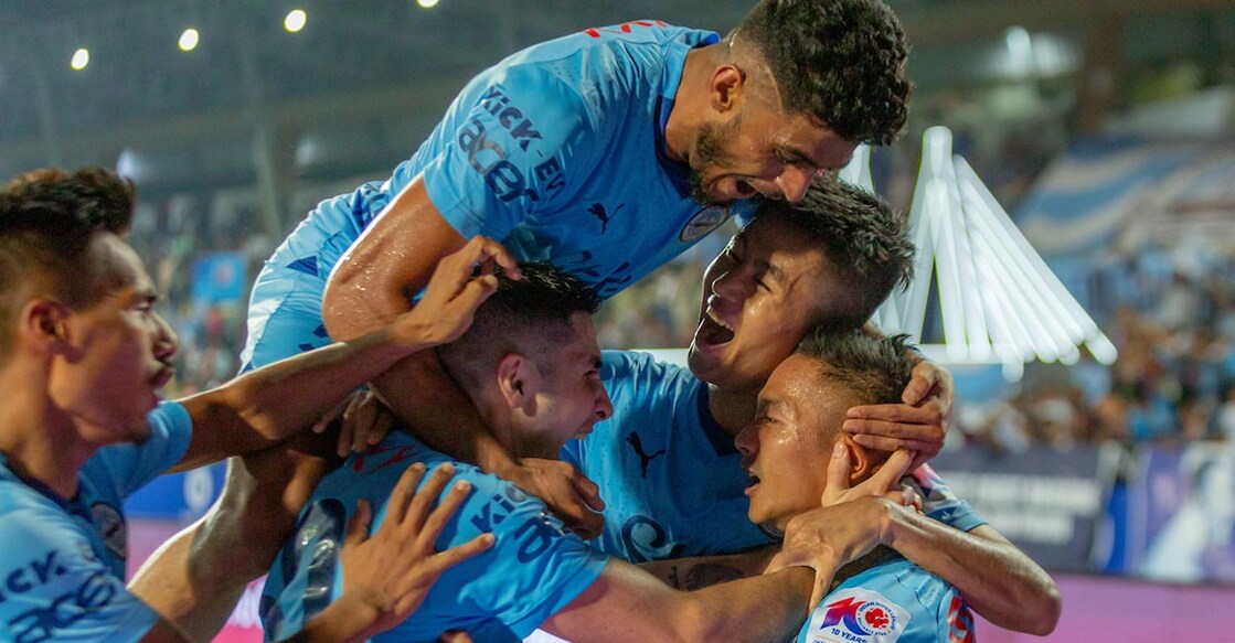 Mumbai City players are ecstatic after scoring a goal. Photo: FSDL