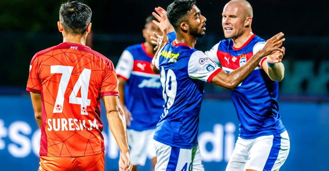 Action between Bengaluru FC (blue) and Punjab FC in the ISL at the Sree Kanteerava Stadium in Bengaluru on Thursday. Photo: ISL