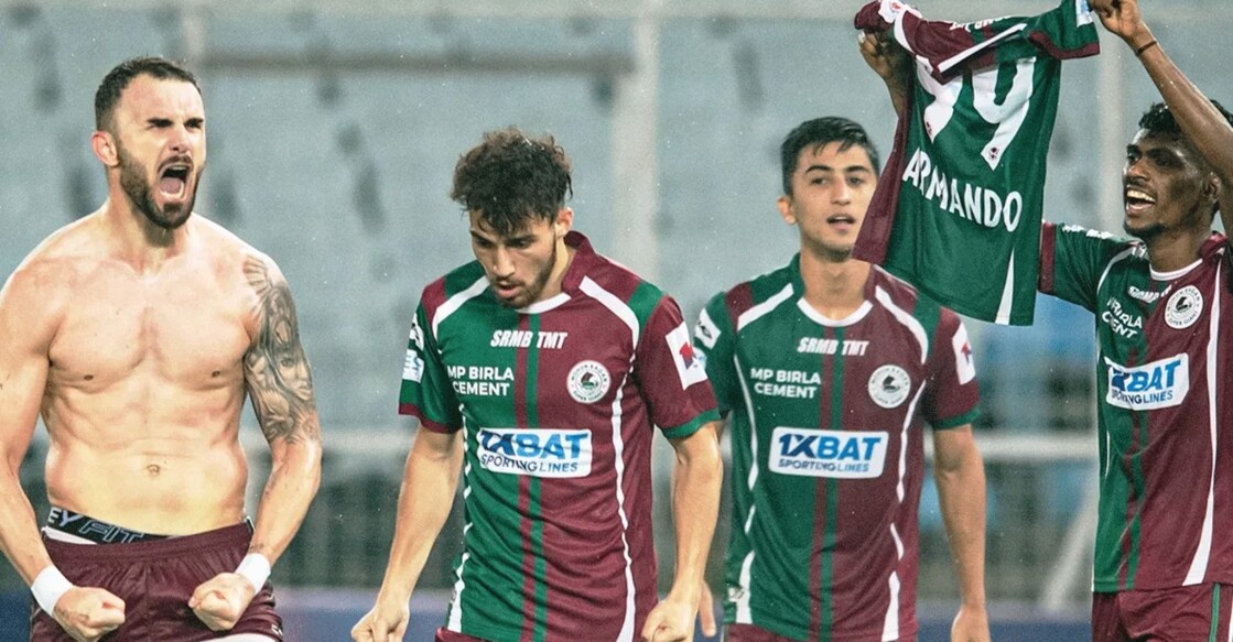 Mohun Bagan players celebrate after their 2-2 draw against Odisha. Photo: ISL