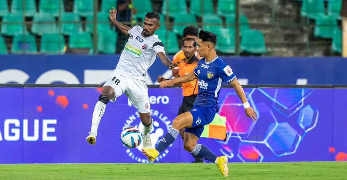 Action between NorthEast United (white) and Chennaiyin. Photo: Twitte/@IndSuperLeague