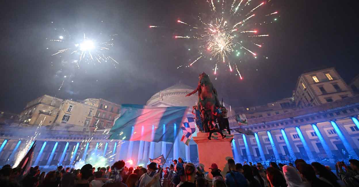 Napoli fans celebrate with fireworks on Piazza del Plebiscito in downtown Naples. Photo: AFP/Alberto Pizzoli