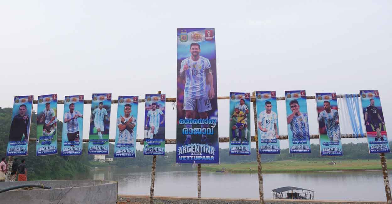 fans-experts-in-kerala-divided-over-messi-s-move-to-mls-football