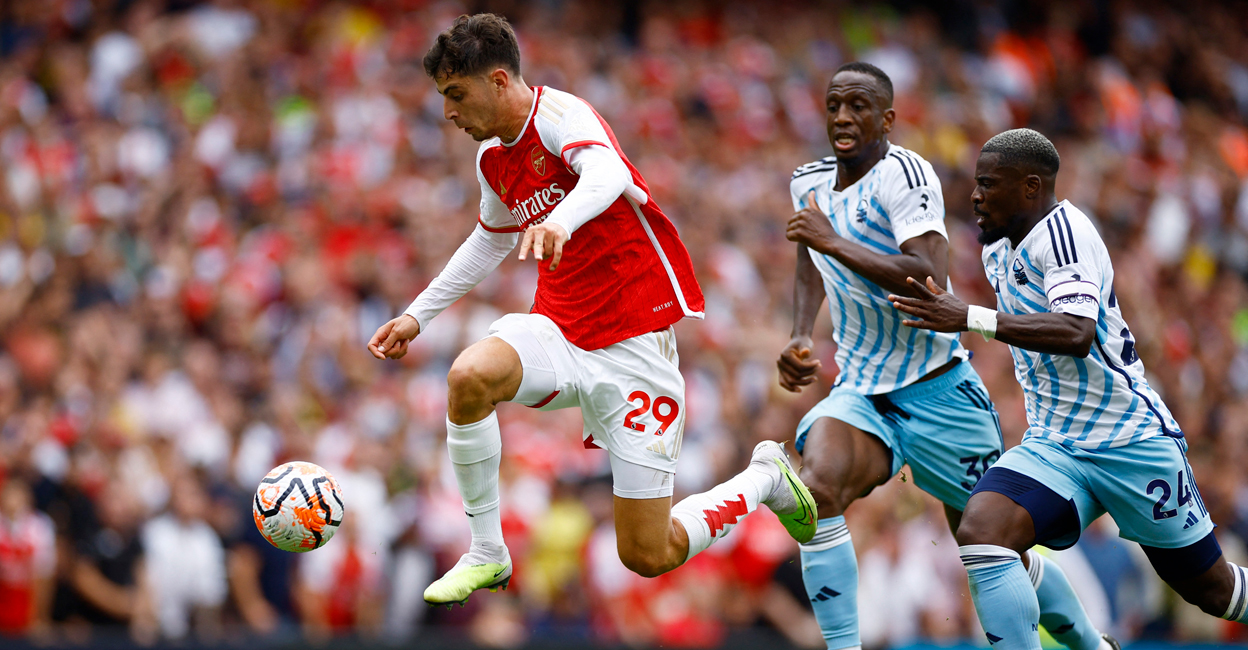 SOCCER-ENGLAND-ARS-NTG-REPORT Arsenal's Kai Havertz in action with Nottingham Forest's Serge Aurier and Willy Boly. Photo: Reuters/John Sibley