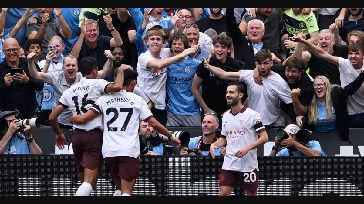 Man City goes top of EPL after Chelsea loses at West Ham