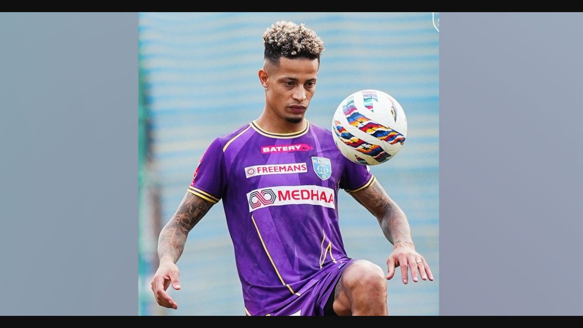 Kerala Blasters Break Bengalurus Clean Sheet Streak in Thrilling ISL Encounter