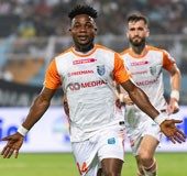 Super-sub Peprah, the ultimate team player in Kerala Blasters squad