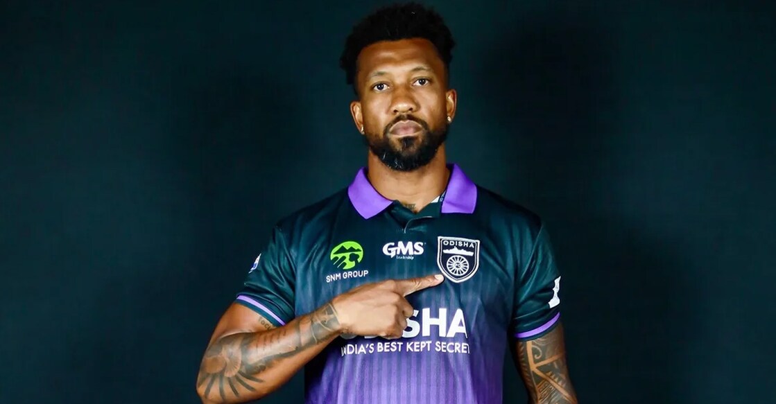 Dorielton poses in Odisha FC colours. Photo: ISL