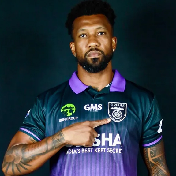 Dorielton poses in Odisha FC colours. Photo: ISL