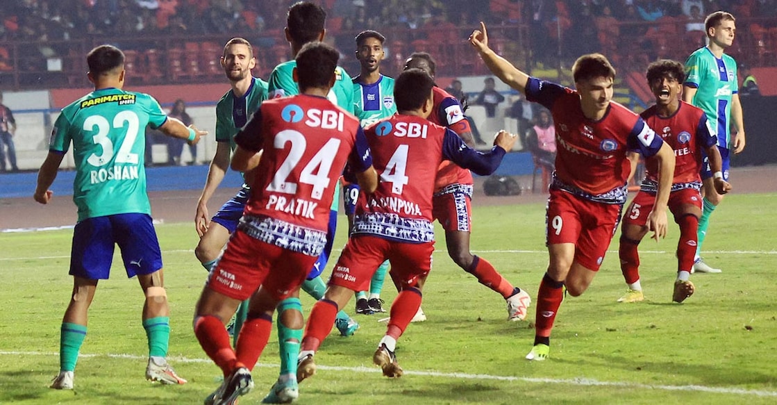 Javi Siverio, right, exults after scoring Jamshedpur FC's equaliser. Photo: FSDL