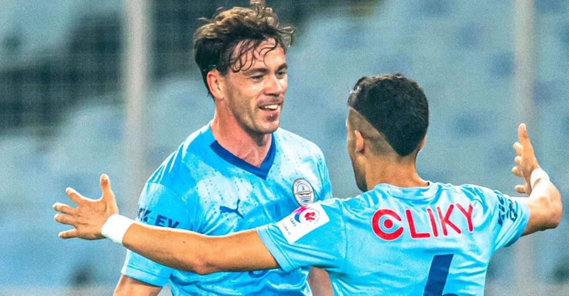 Mumbai City's Iker Guarrotxena celebrates his goal with a teammate. Photo: ISL