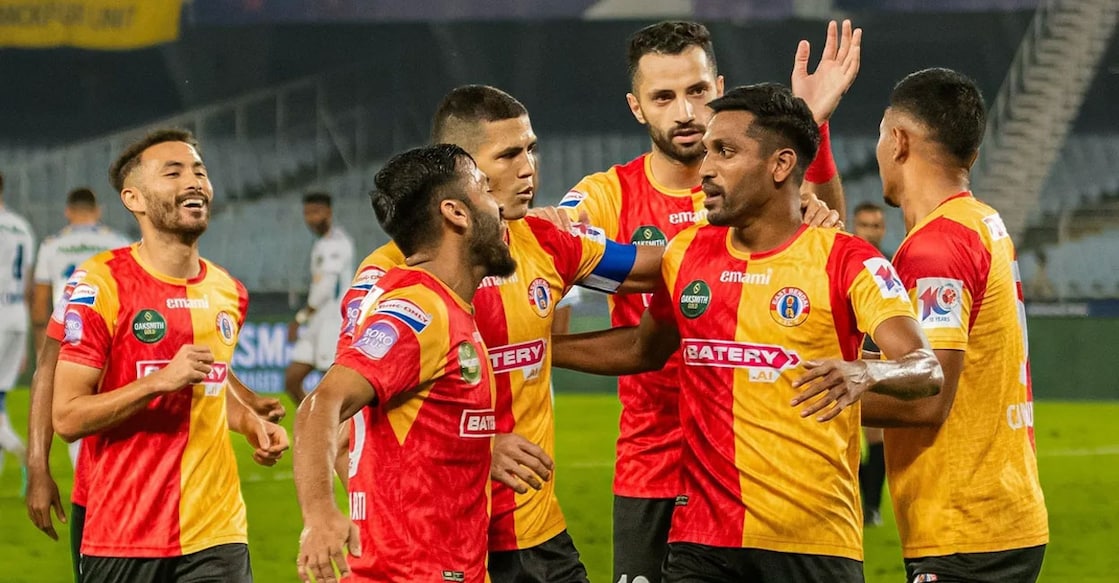 East Bengal players celebrate their winner. Photo: ISL