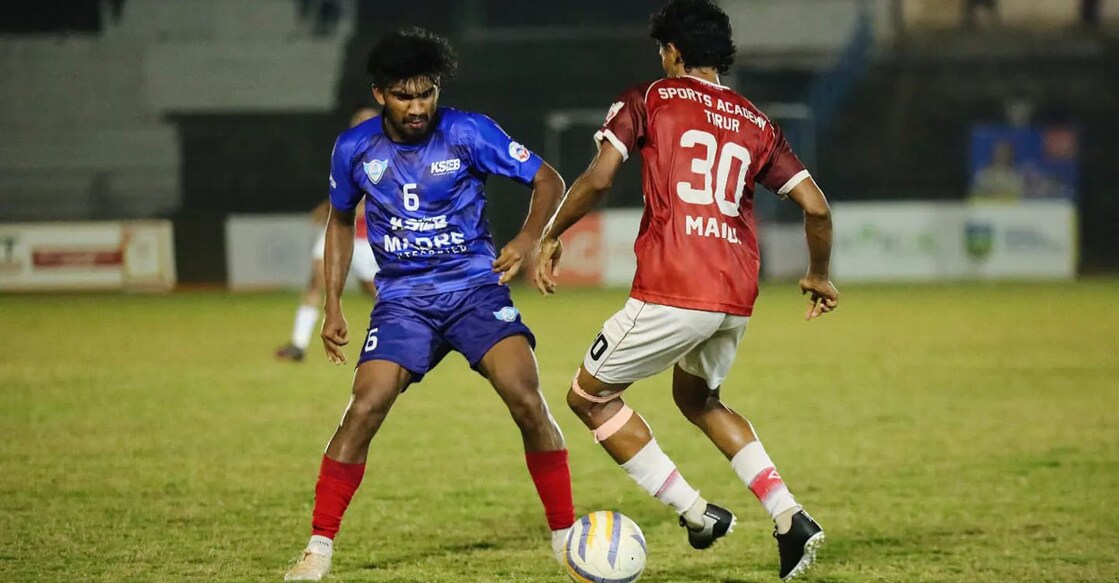 Action between SAT Tirur and KSEB at the Jawahar Municipal Stadium in Kannur on Tuesday. Photo: KFA
