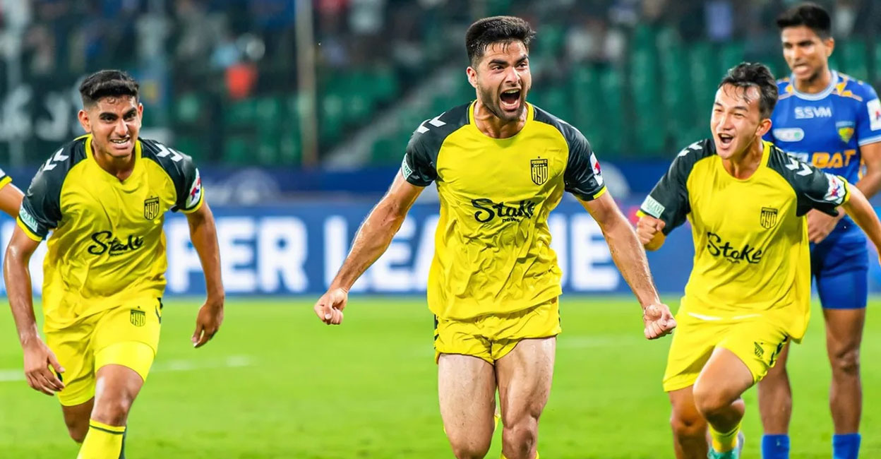 Hyderabad FC players celebrate the winner. Photo: ISL