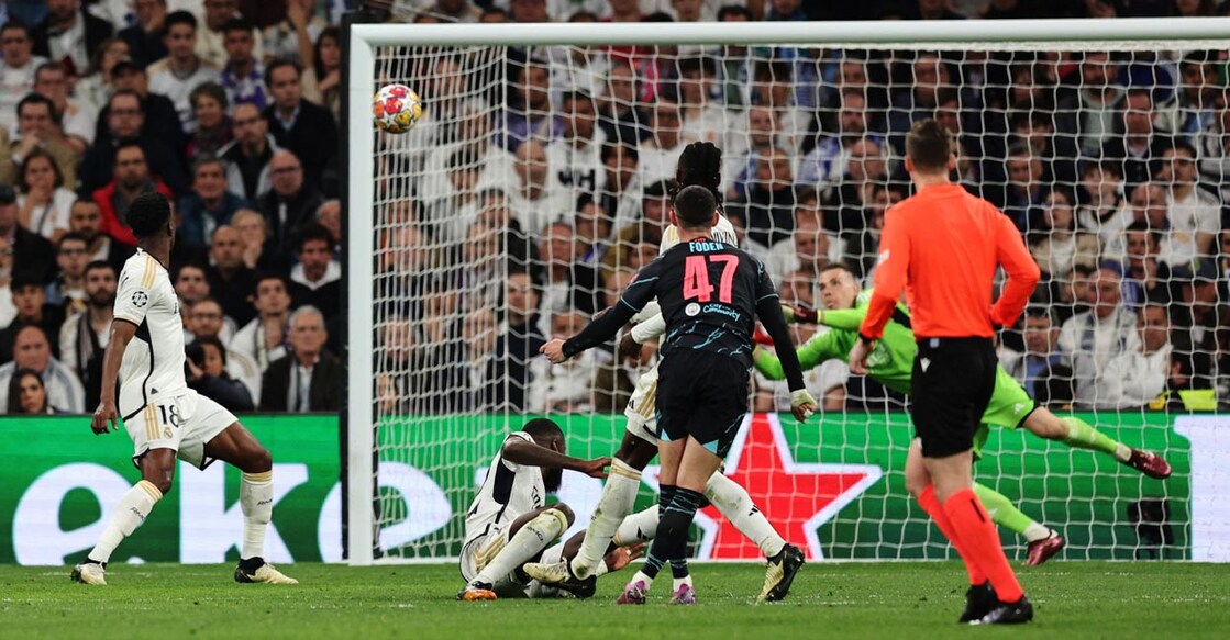 Manchester City's Phil Foden, (No. 47),  scores their second goal. Photo: Reuters/Violeta Santos Moura