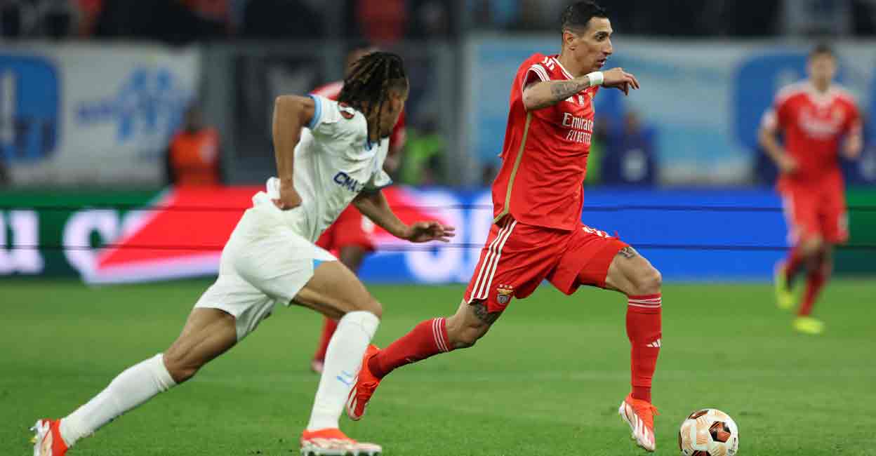 Benfica's Angel Di Maria in action with Olympique de Marseille's Emran Soglo Photo: REUTERS/Manon Cruz