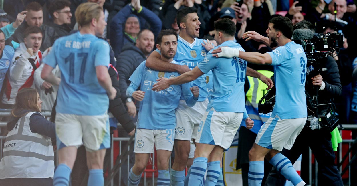Manchester City players celebrate their goal. Photo: Action Images via Reuters/Paul Childs