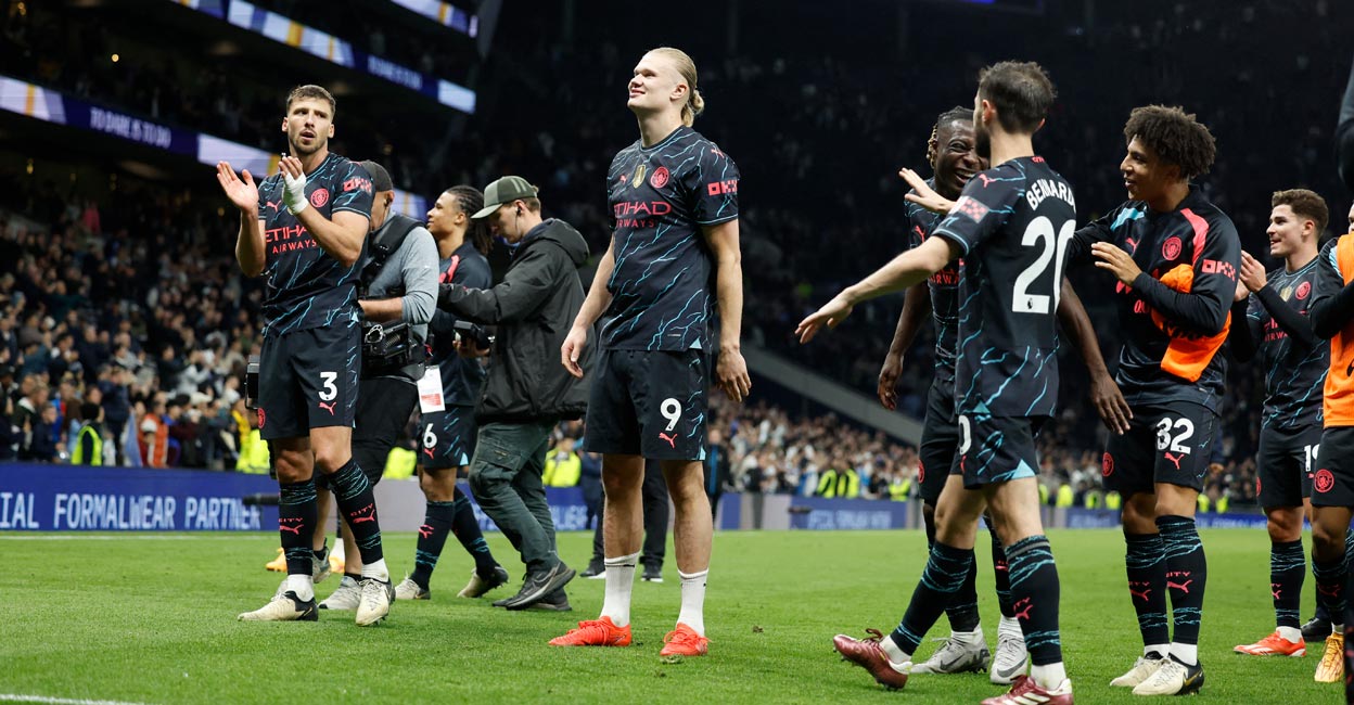 Manchester City Manchester City players celebrate after the match. Photo: Action Images via Reuters/Peter Cziborra