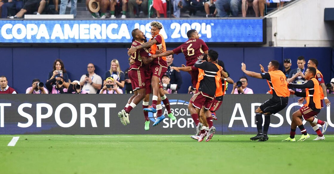 Venezuela players celebrate their goal. Photo: USA TODAY Sports/Jessica Alcheh via Reuters