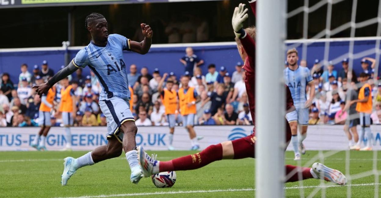 Tottenham Hotspur's Yves Bissouma will miss their Premier League opener. File photo: Reuter/David Klein