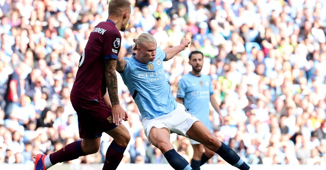 Manchester City's Erling Haaland scores their fourth goal. Photo: Reuters.