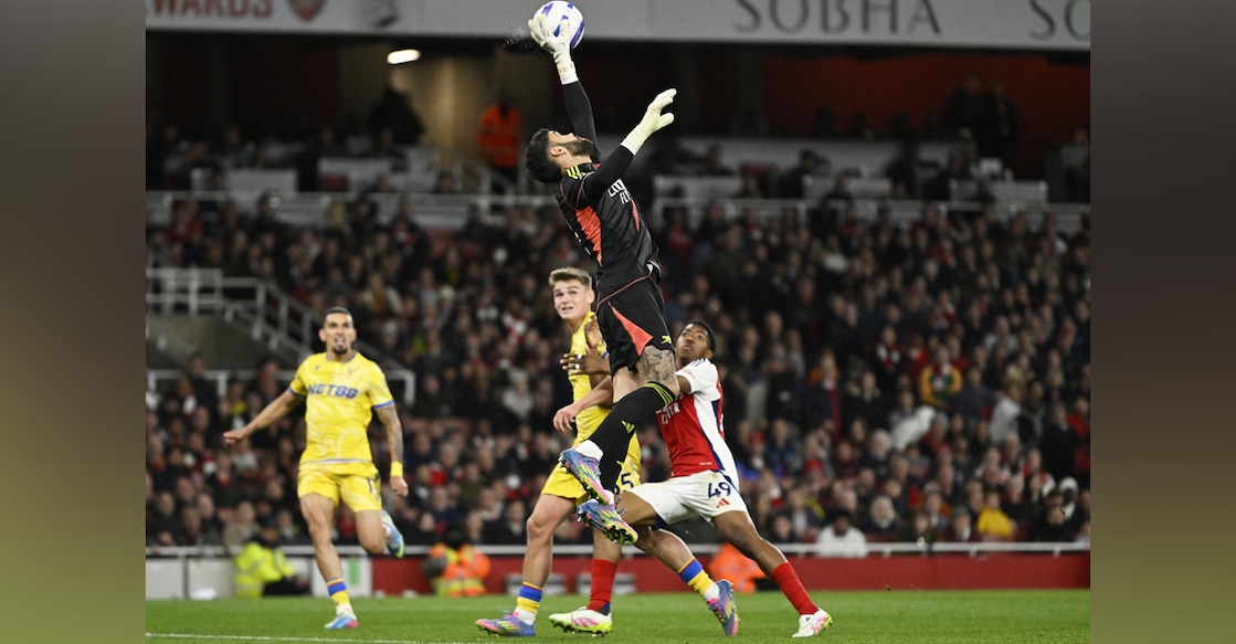 Arsenal's David Raya in action with Crystal Palace's Justin Devenny Photo: REUTERS/Tony O Brien