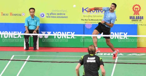 Manorama World Senior Badminton: local stars shine on a day of upsets