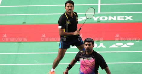 Manorama World Senior Badminton: local stars cruise into finals