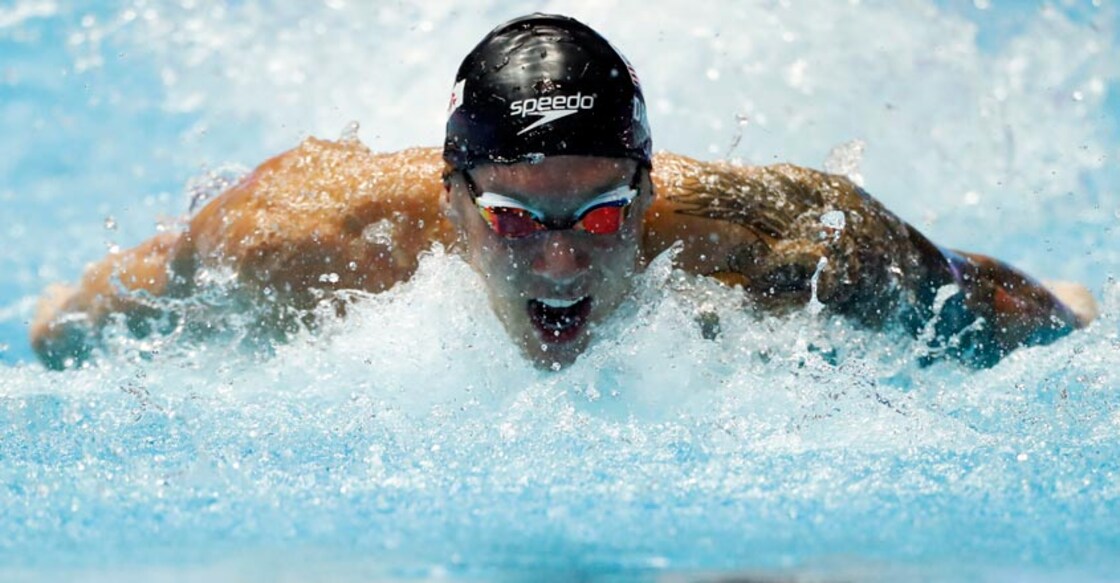 Records tumble as Team USA enjoy huge night at worlds Records tumble as Team USA enjoy huge night at worlds