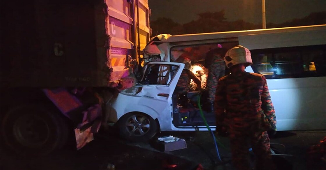 Badminton world number one Momota hurt, driver killed in Malaysia crash