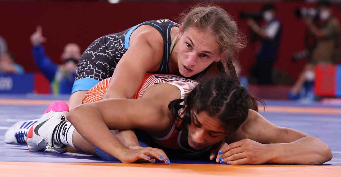Vanesa Kaladzinskaya stunned Vinesh Phogat. Photo: AFP