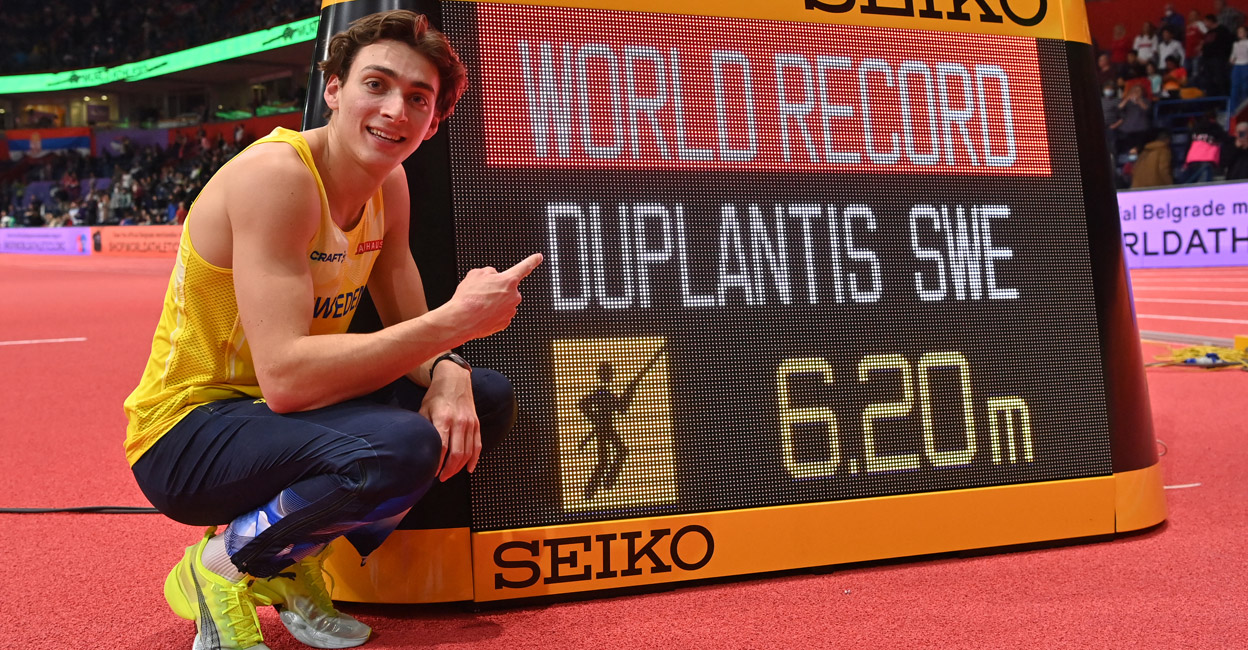 Sweden's Armand Duplantis celebrates after breaking the world indoor record in men's pole vault. Photo: AFP/ Andrej Sakovic