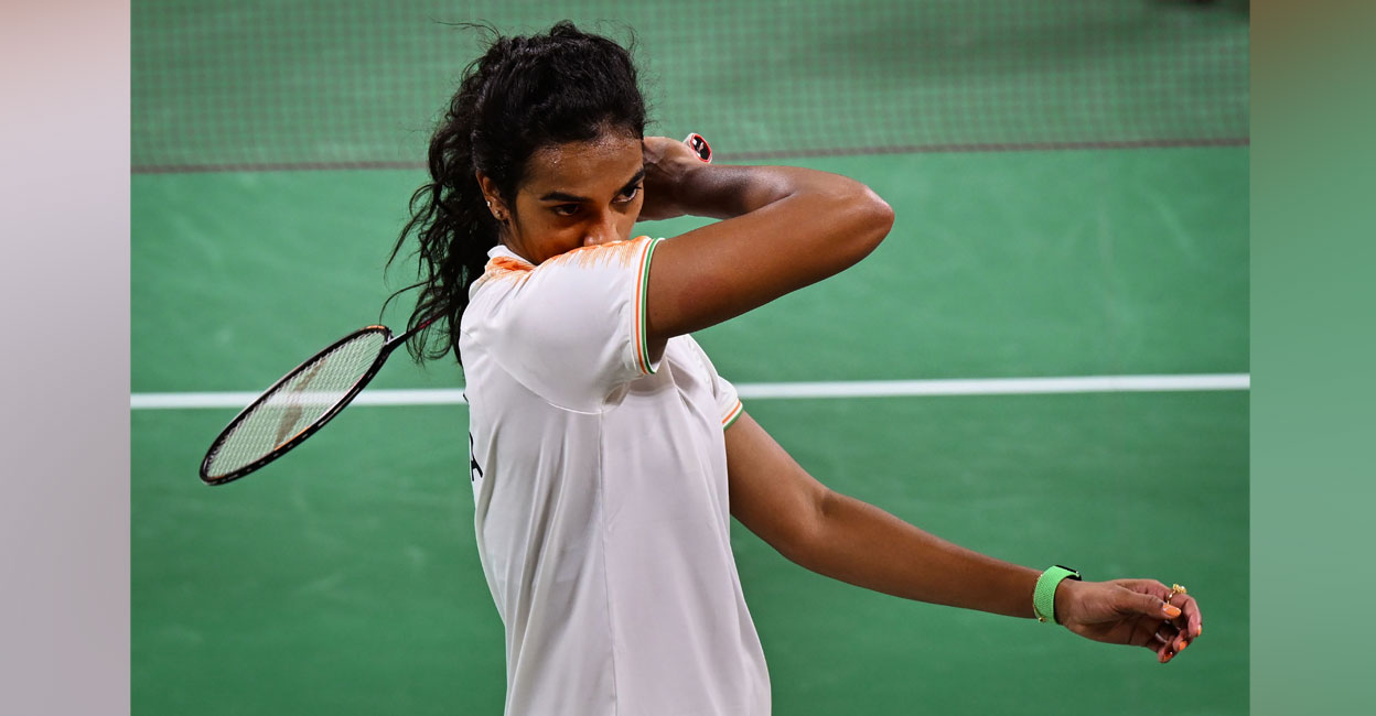 CWG gold medallist PV Sindhu pulls out of World Championships with injury