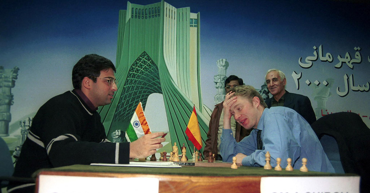 Viswanathan Anand and Alexei Shirov 