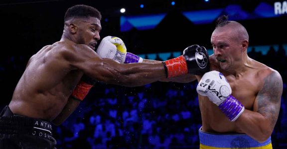 Anthony Joshua in action against Oleksandr Usyk. Photo: Reuters/Andrew Couldridge Anthony Joshua in action against Oleksandr Usyk. Photo: Reuters/Andrew Couldridge