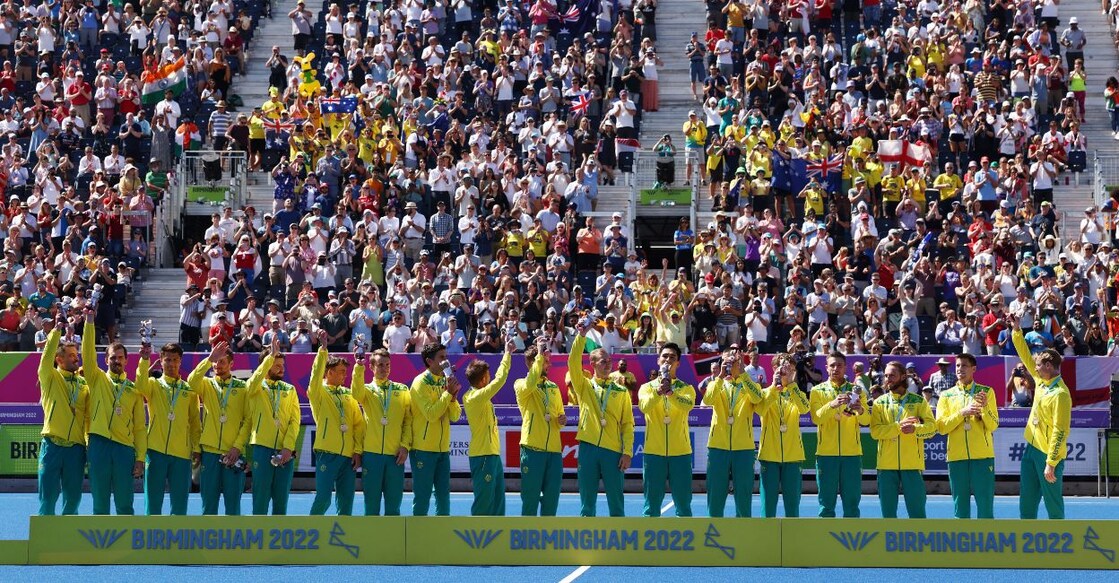 Gold medallists team Australia pose during a medal presentation ceremony for the men's hockey event on day eleven of the Commonwealth Games at the University of Birmingham Hockey and Squash Centre in Birmingham, central England, on August 8, 2022. PHOTO: AFP