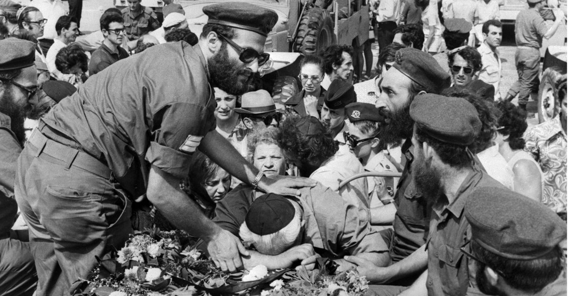 Family members cry during the funerals of Israeli athletes killed at the Munich Olympics. File photo: AFP