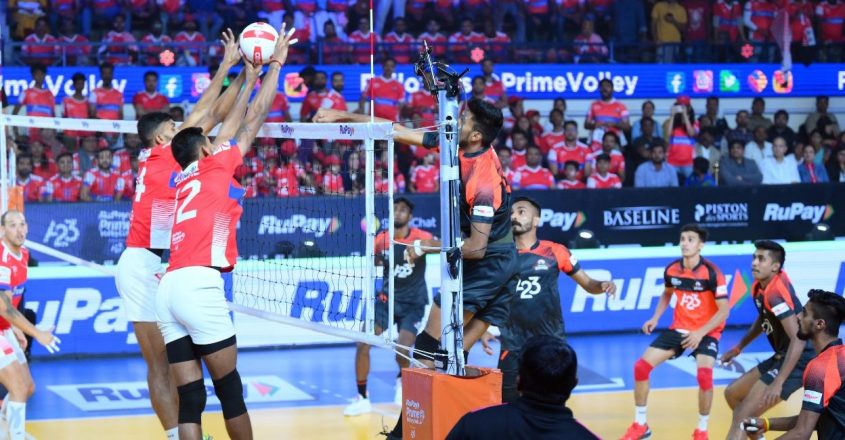 Prime Volleyball League: Calicut Heroes beat Hyderabad Black Hawks