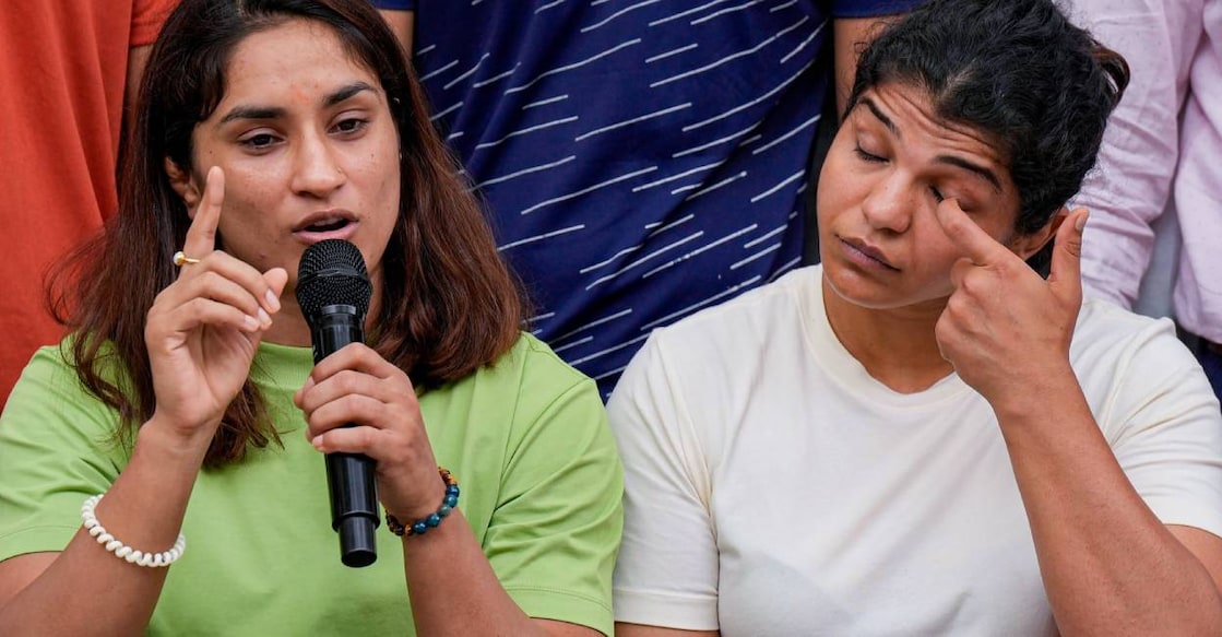 Vinesh Phogat and Sakshi Malik 