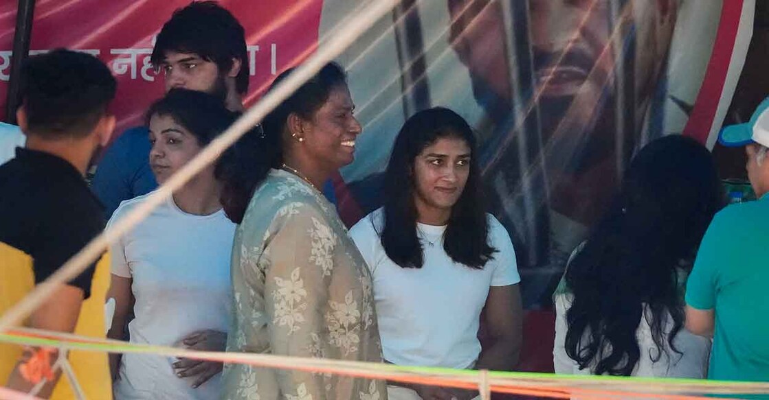 Usha with Sakshi Malik & Sangeeta 