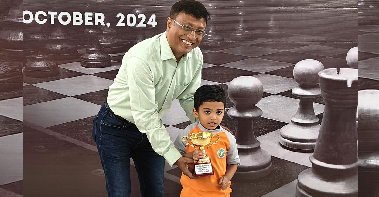 Anish Sarkar with his trainer, GM Dibyendu Barua. Photo: Facebook/@Dhanuka Dhunseri Dibyendu Barua Chess Academy