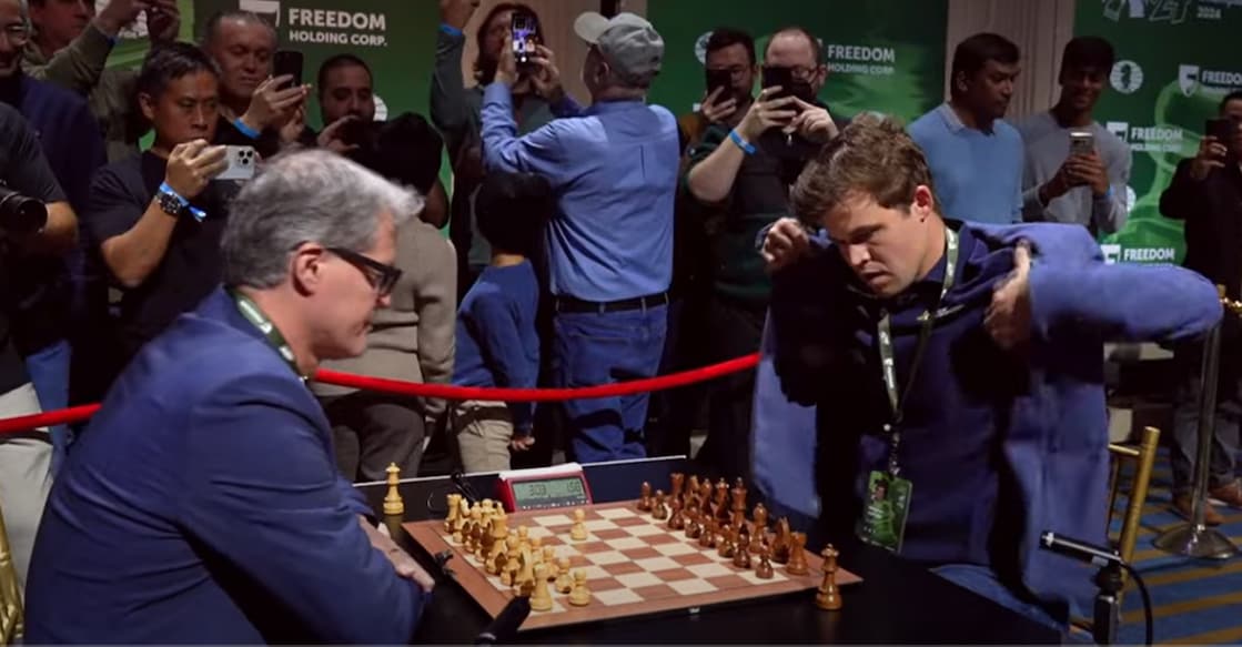 carlsen-game-one-blitz Magnus Carlsen arrived late for his Game 1 of World Blitz Chess Championship against Michael Bezold of Germany. Photo: Screengrab/FIDE